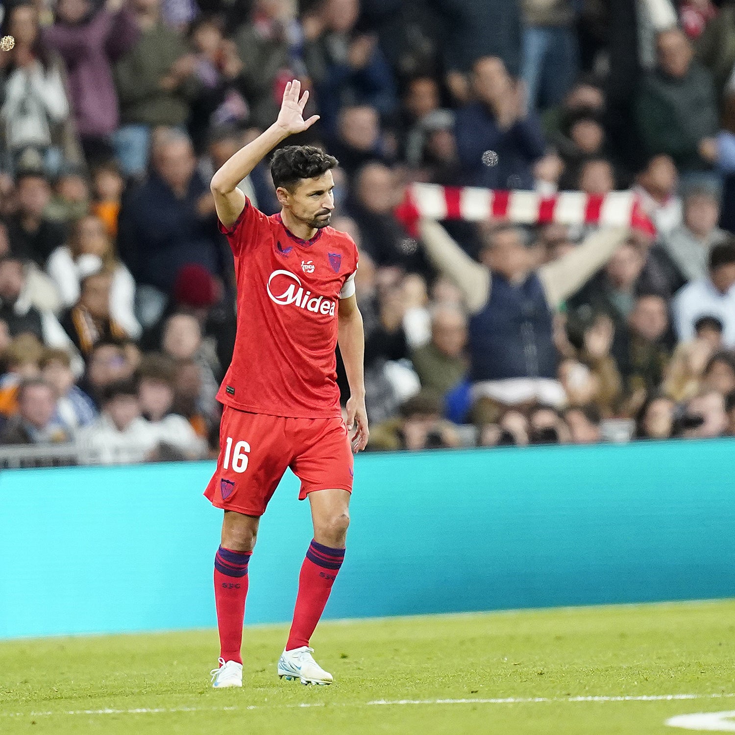 Nº 264 / 705 Última Camiseta Jesús Navas Roja