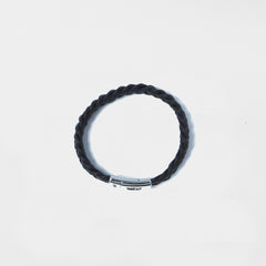 Pulsera trenza cierre grabado negra
